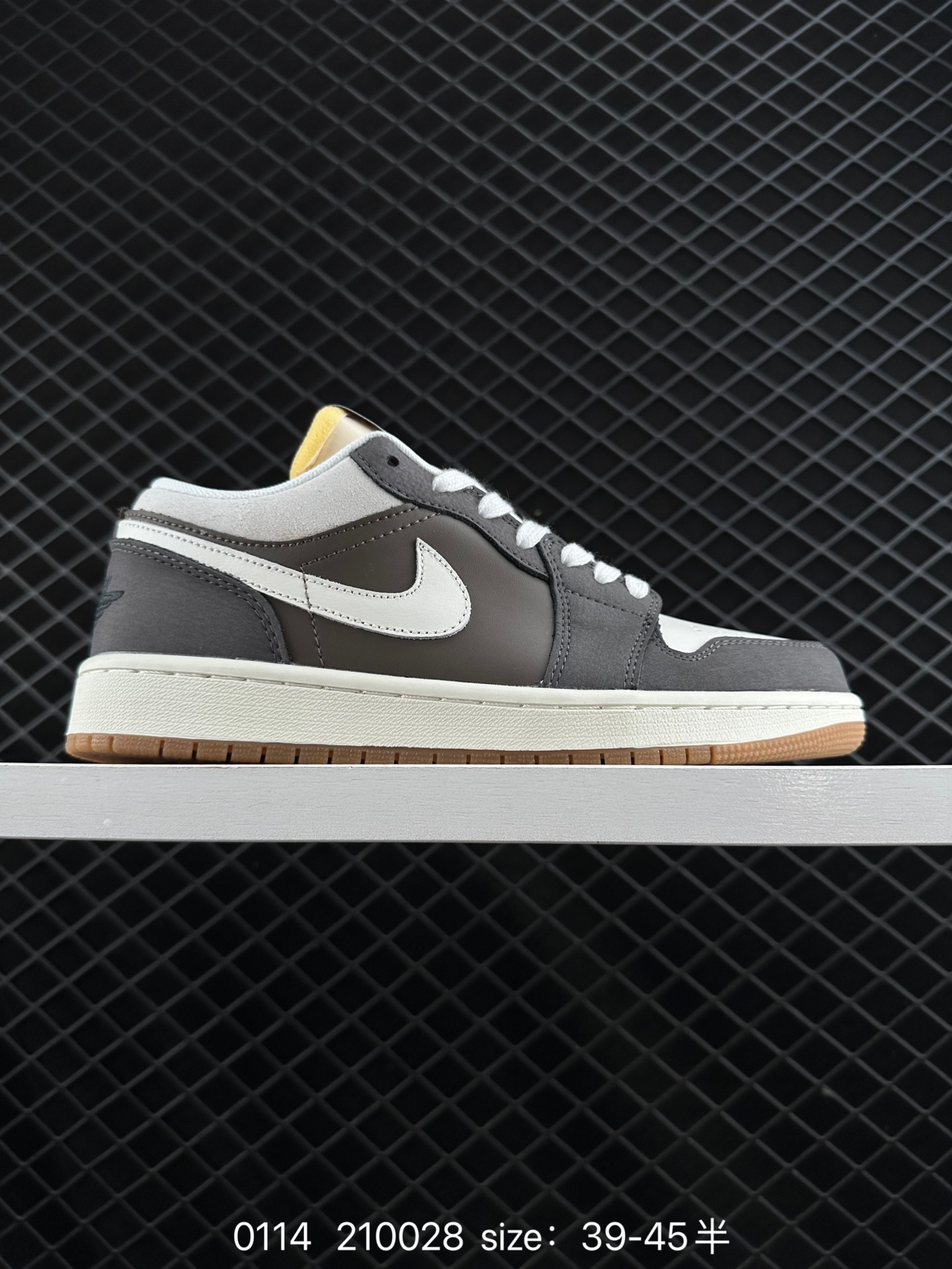 Air Jordan 1 Low AJ1